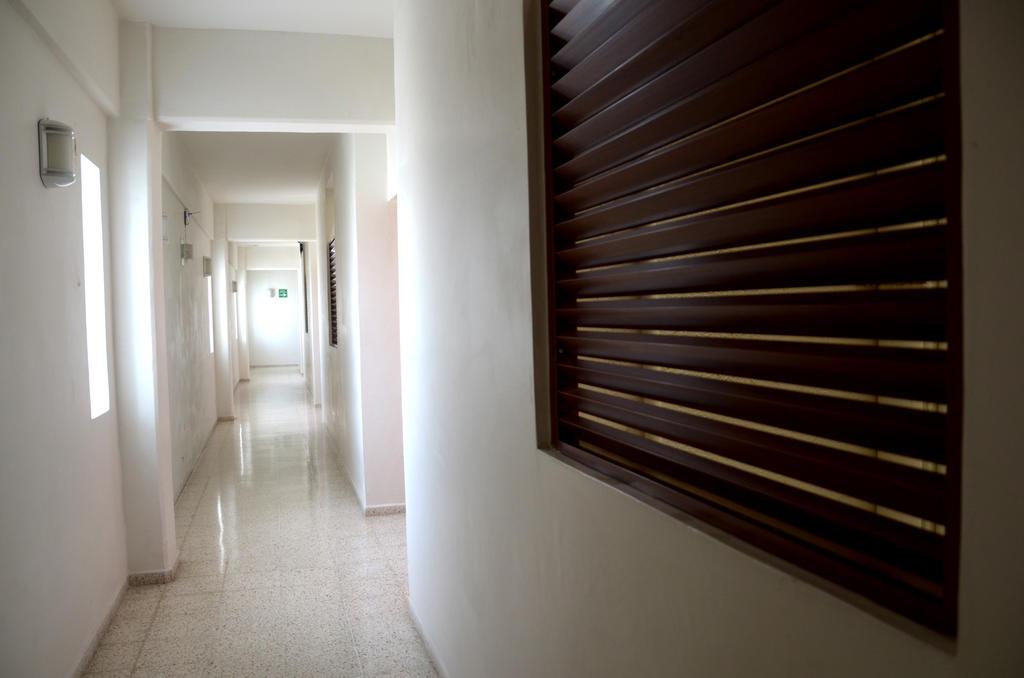 Hotel Delfines - A 2 Calles Del Acuario Veracruz Kültér fotó