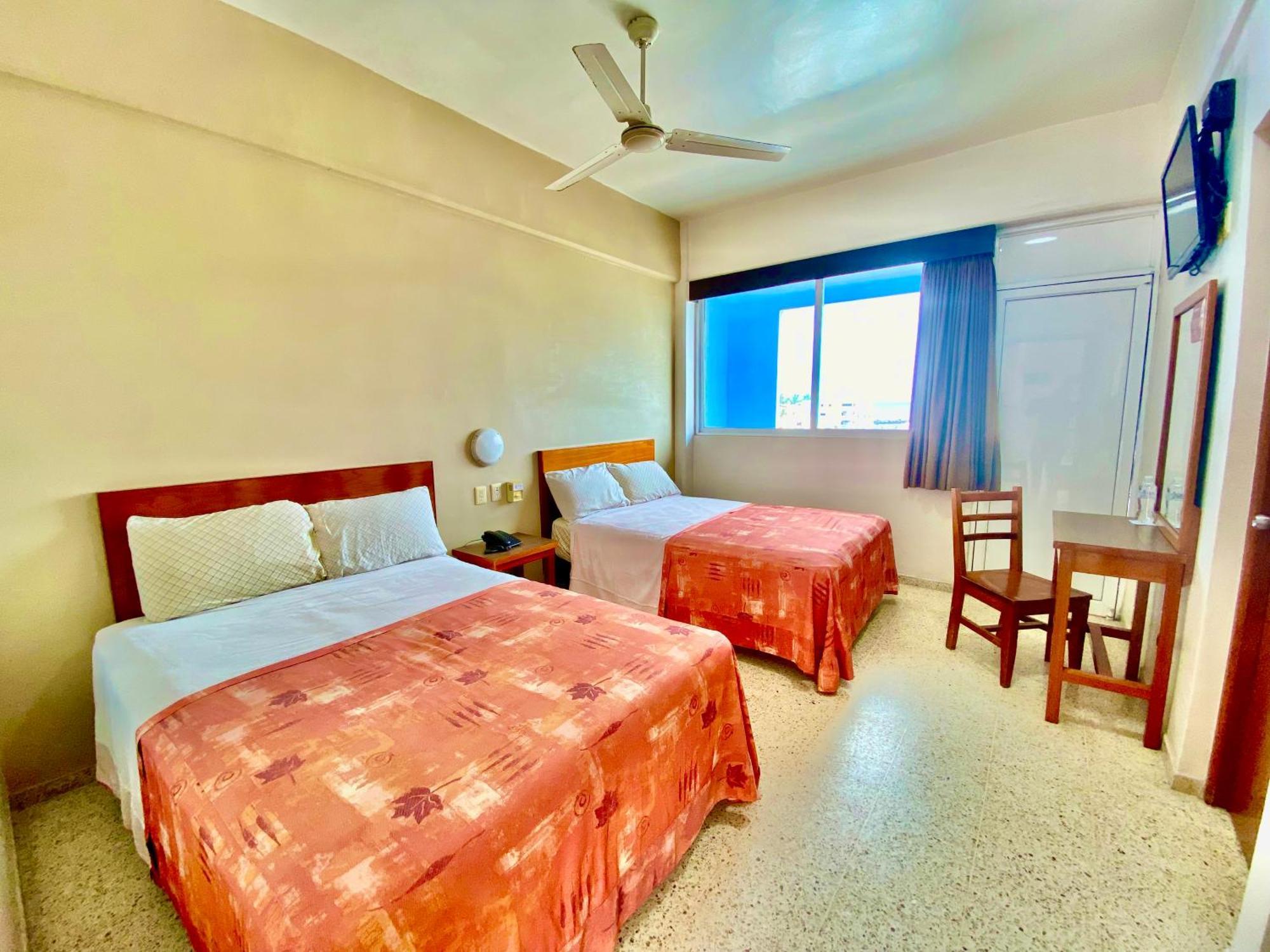 Hotel Delfines - A 2 Calles Del Acuario Veracruz Kültér fotó